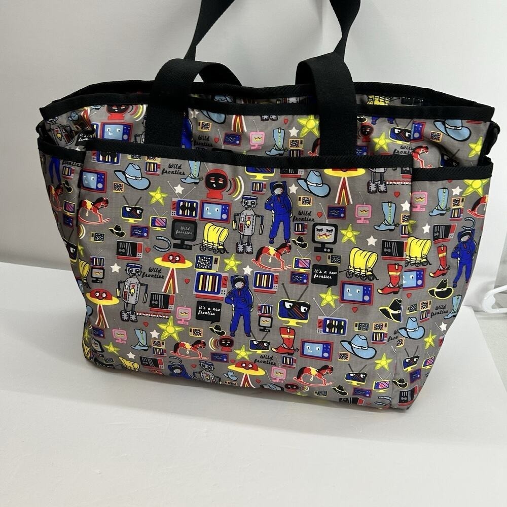 LeSportsac Ryan Baby Tote Diaper Bag Buckaroo HTF Rare With Changing Pad - Picture 6 of 16